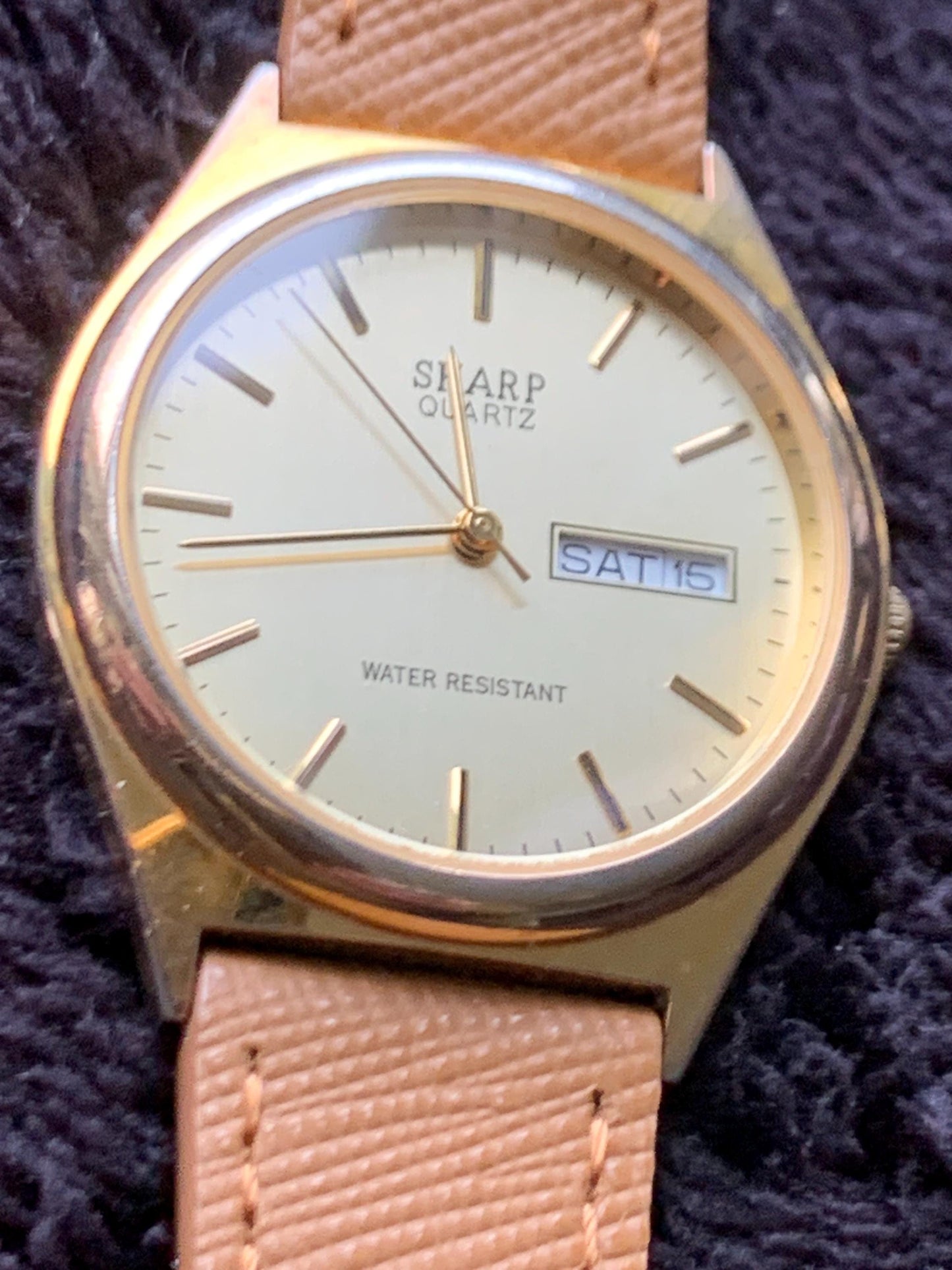 Early 2000s Sharp Quartz Watch. Gold tone. Retro Vintage. New Rubber Strap, Gold Dial. Retro Modernist Design, Day Date, New Battery.