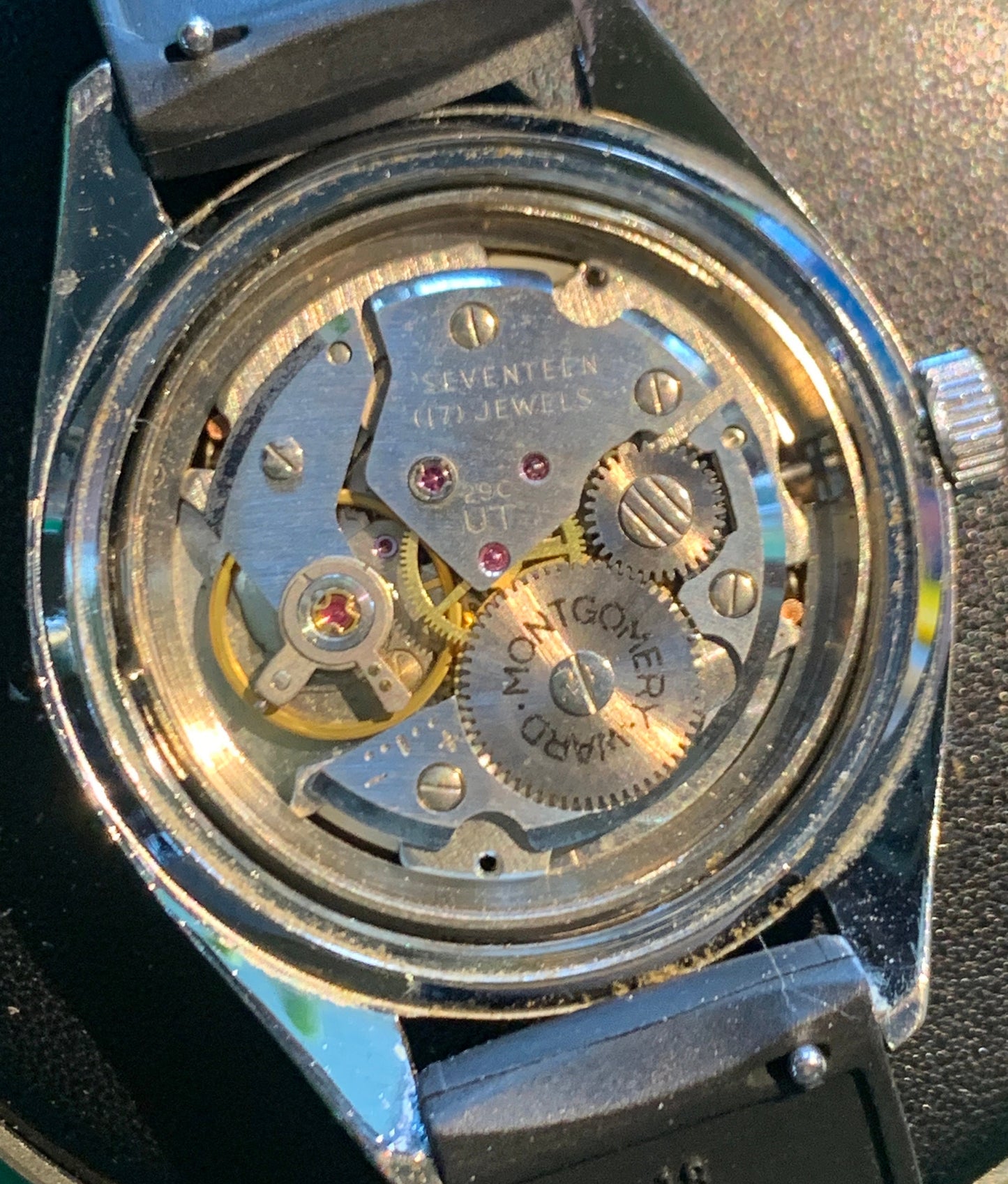 Skin Diver - Late 1960s Dorset (Seiko) Diving Watch - Rare watch made by Dorset, Montgomery Ward Brand w/UT (Seiko) Movement Winder New Band