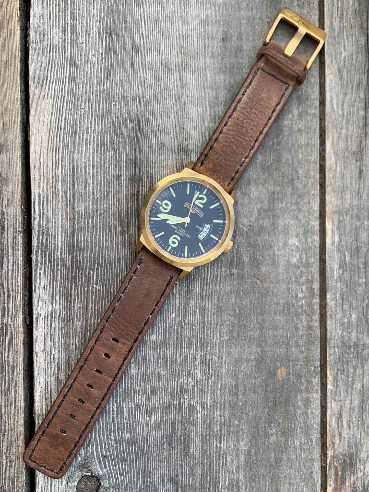 Field & Stream Sporty 44mm Watch - Brushed Gold Metal, Black Dial, Lume, Date, Works Well, Original Gently Worn Leather Strap. New Battery.
