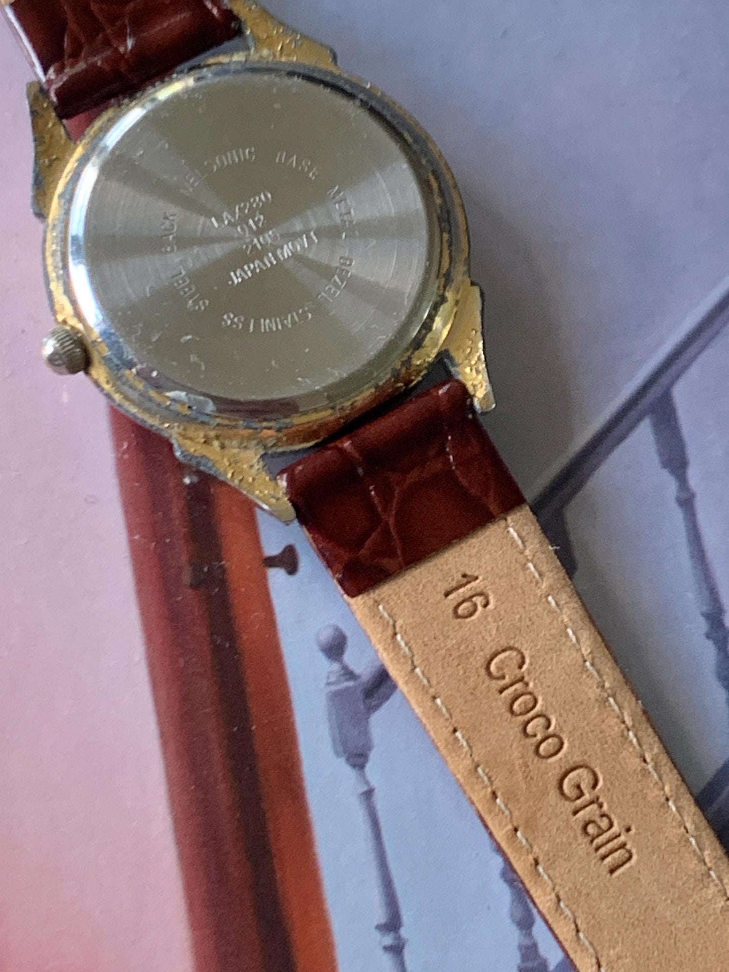 Aged McGregor Moonphase Watch - Cool 90s True Moon Phase Duotone Dial: Shows Age. Side Dial Moon Window. New battery, New leather strap.