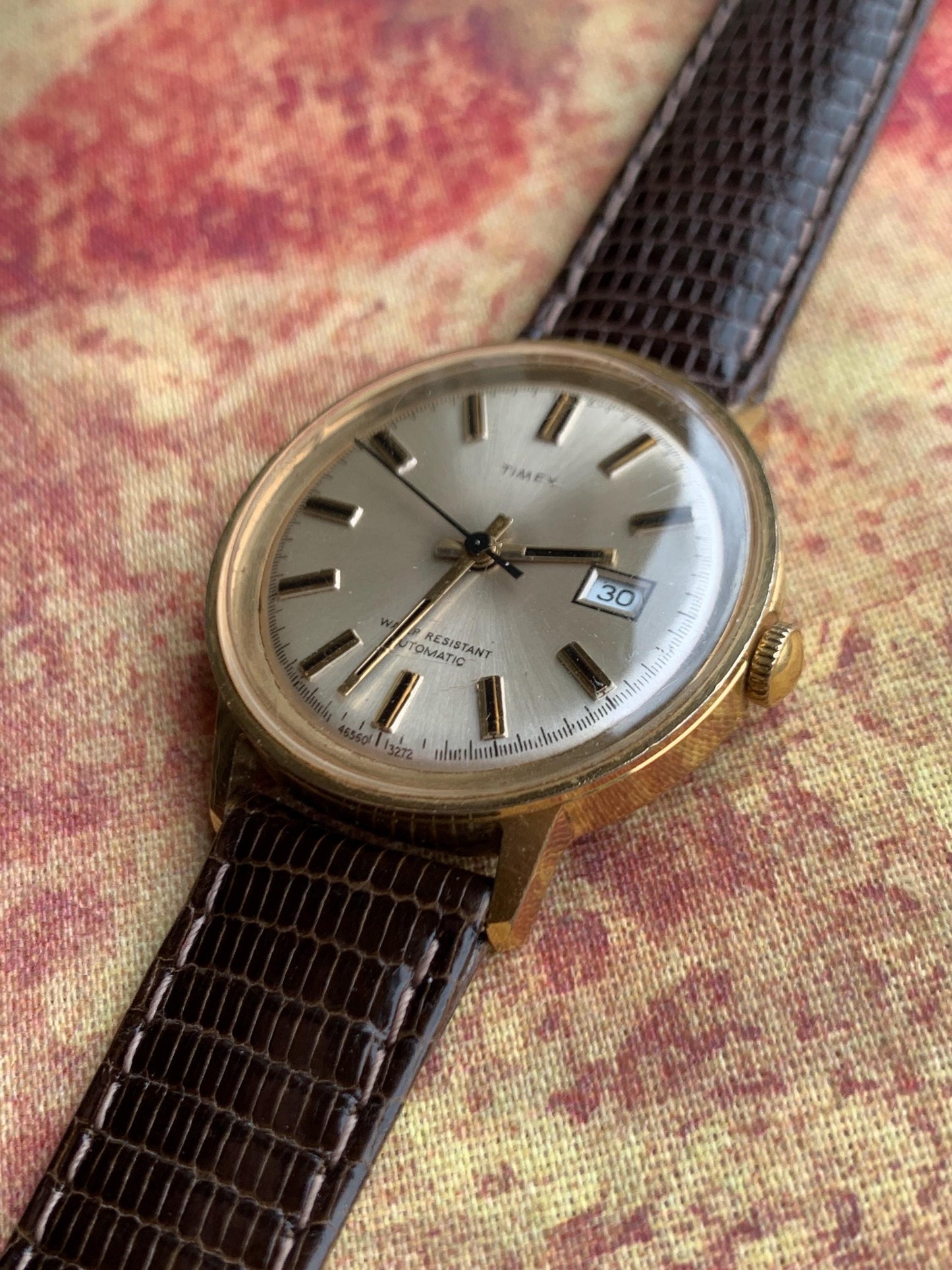 1972 Timex Viscount Automatic Watch, Goldtone Case w/Champagne Dial, Date. 35mm Good Overall VTG Condition w/NOS Leather Band. Works!