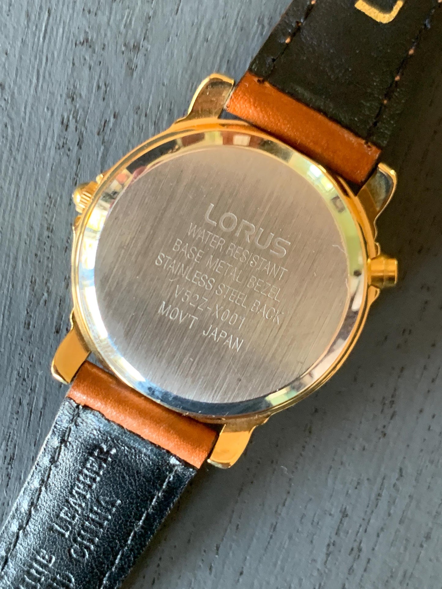 Vintage 1990s Disney Mickey Mouse Musical Watch from Lorus by Seiko)  RARE Collectible Wristwatch. Very good condition, new battery. 31mm