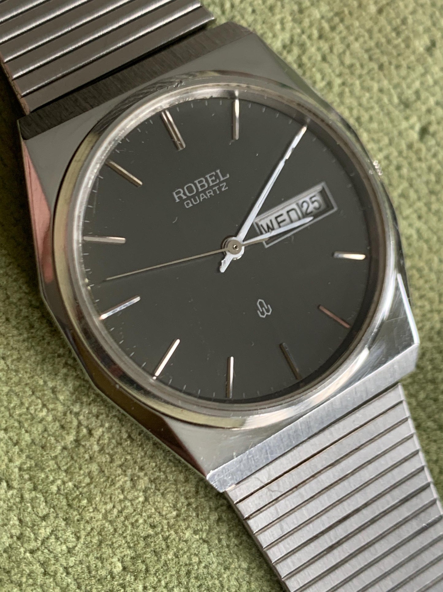 Mystery 1980s ROBEL Quartz Watch - Day Date Watch with Seiko/Tissot influence. Brushed Gray Dial, Stainless. Cool Analog 80s Korean Style!