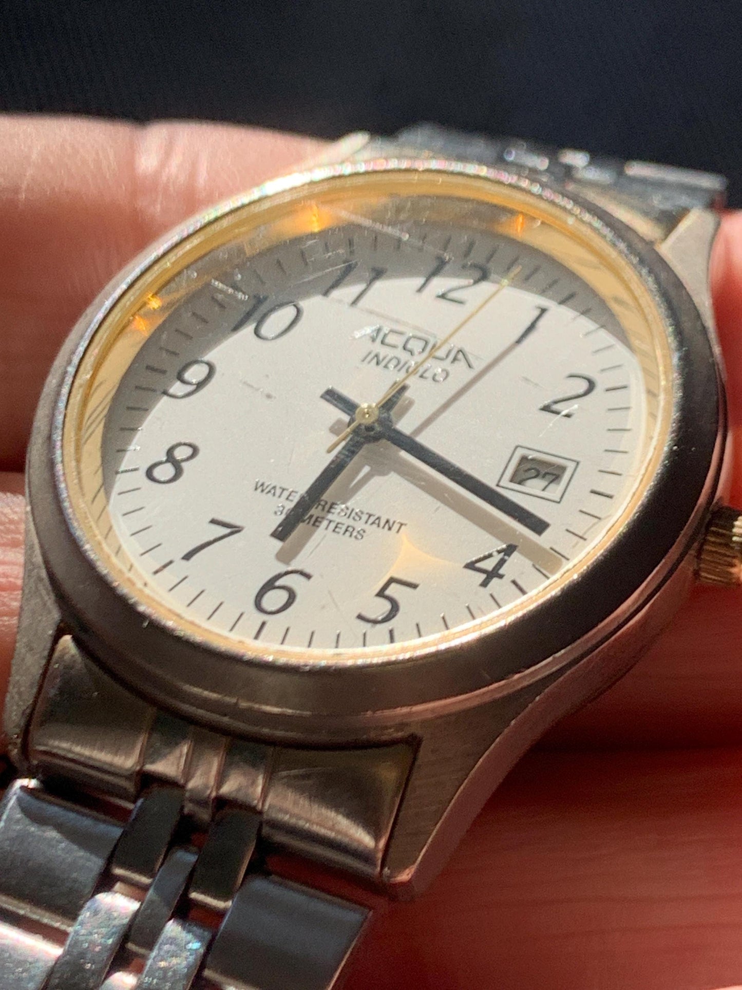 Well Worn Millennium Timex Acqua Indiglo Watch with White Dial, Easy Read Black Numerals, Date, and classic 70s style Retro Metal Strap.