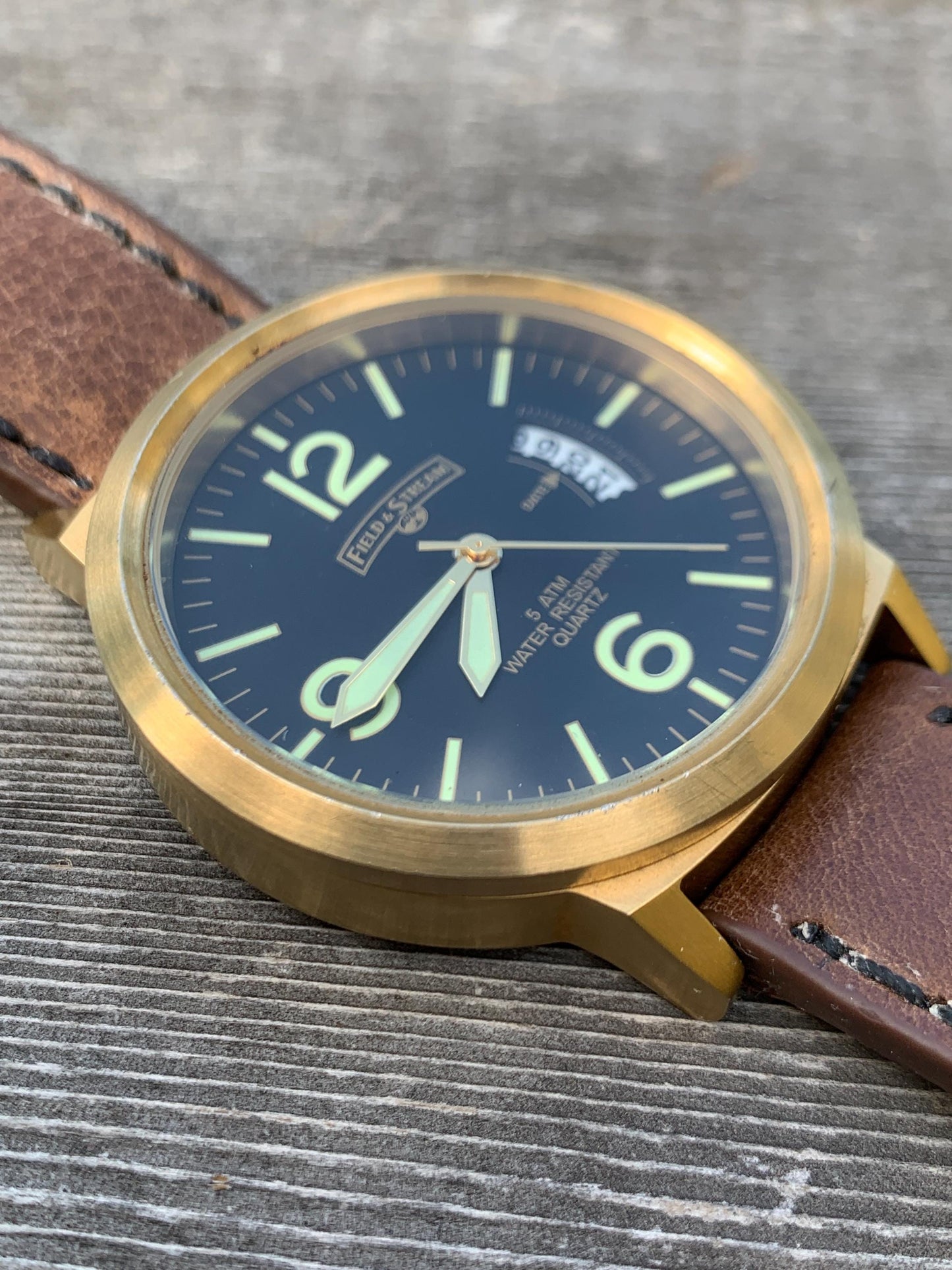 Field & Stream Sporty 44mm Watch - Brushed Gold Metal, Black Dial, Lume, Date, Works Well, Original Gently Worn Leather Strap. New Battery.