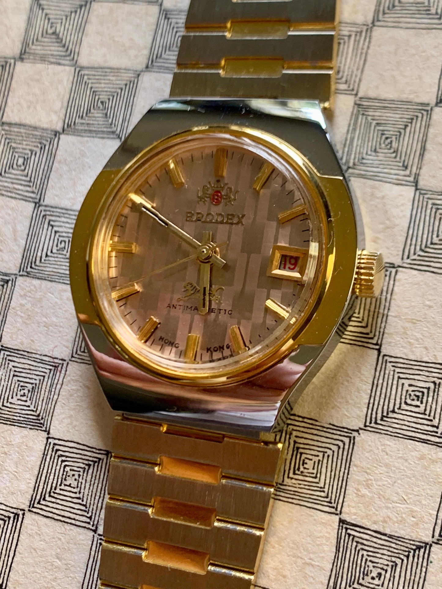 Bro-dex, not Rolex. Winder Watch. Checkerboard Dial, Faceted Glass, Duotone Bezel w/Matching Original Metal Band. Accurate, Clean, Unworn.