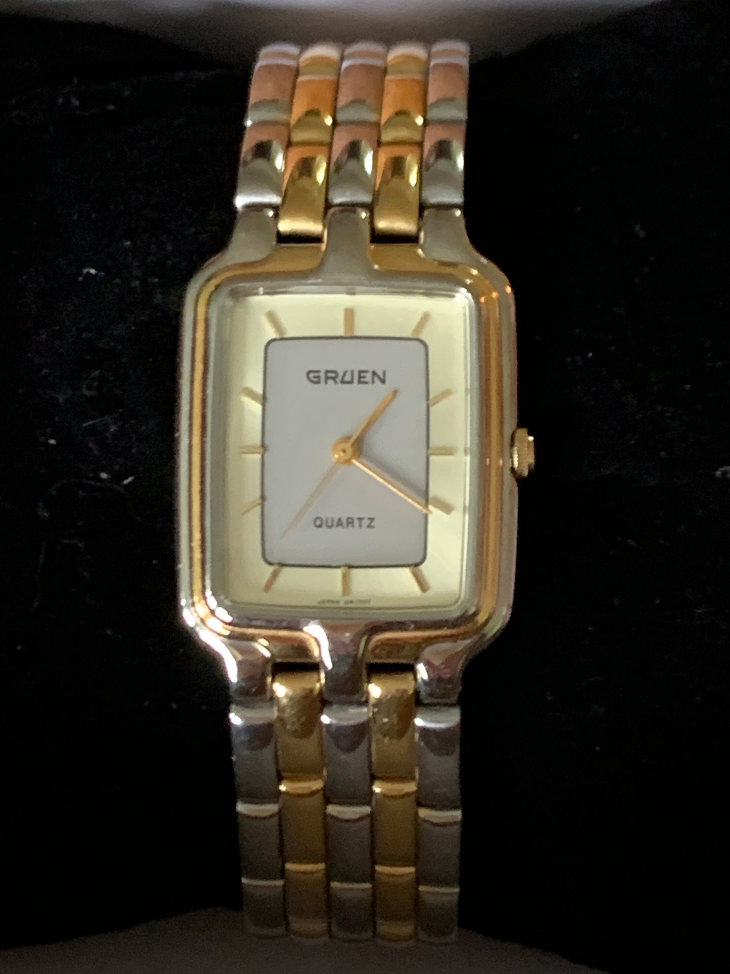 Neo-Vintage: 1980s Gruen Two Tone Metal Tank Watch - Barely worn, new battery, keeps time well.  Retro flair! 001-6L32