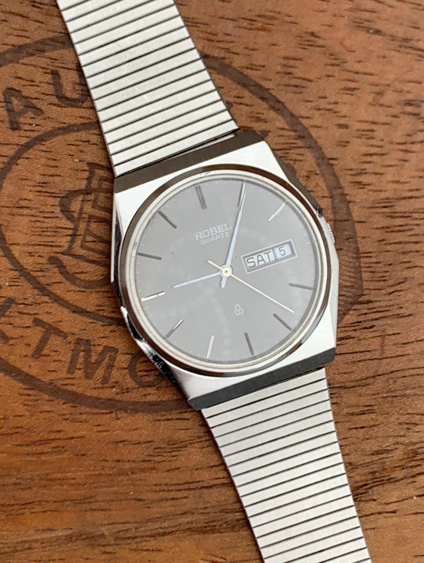Mystery 1980s ROBEL Quartz Watch - Day Date Watch with Seiko/Tissot influence. Brushed Gray Dial, Stainless. Cool Analog 80s Korean Style!