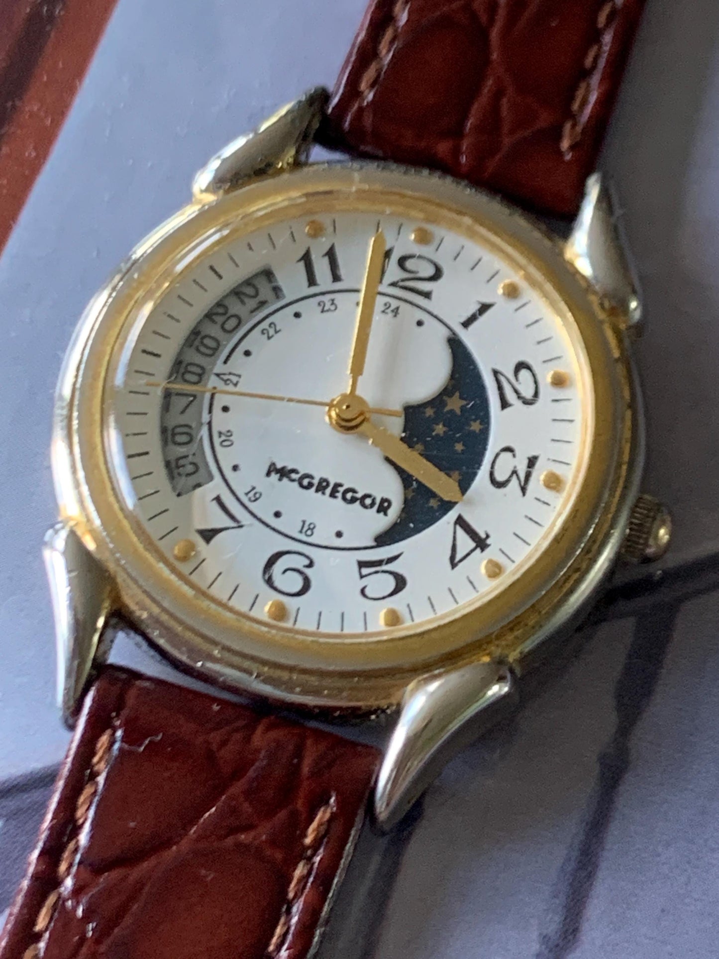 Aged McGregor Moonphase Watch - Cool 90s True Moon Phase Duotone Dial: Shows Age. Side Dial Moon Window. New battery, New leather strap.
