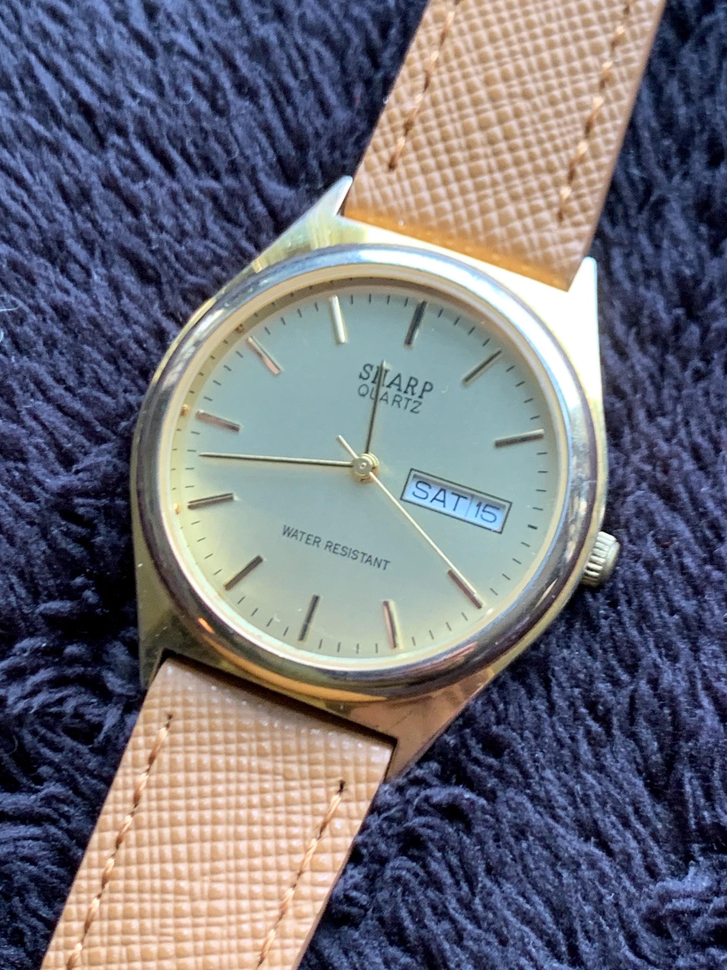 Early 2000s Sharp Quartz Watch. Gold tone. Retro Vintage. New Rubber Strap, Gold Dial. Retro Modernist Design, Day Date, New Battery.