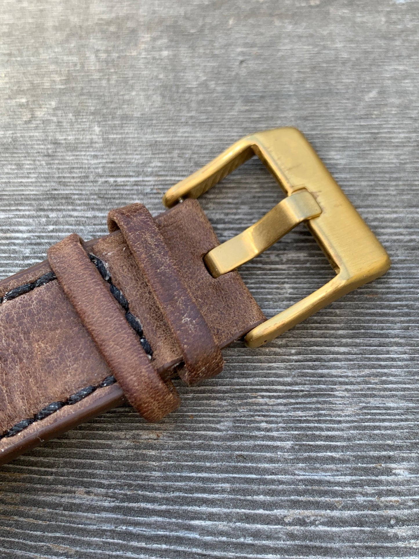 Field & Stream Sporty 44mm Watch - Brushed Gold Metal, Black Dial, Lume, Date, Works Well, Original Gently Worn Leather Strap. New Battery.