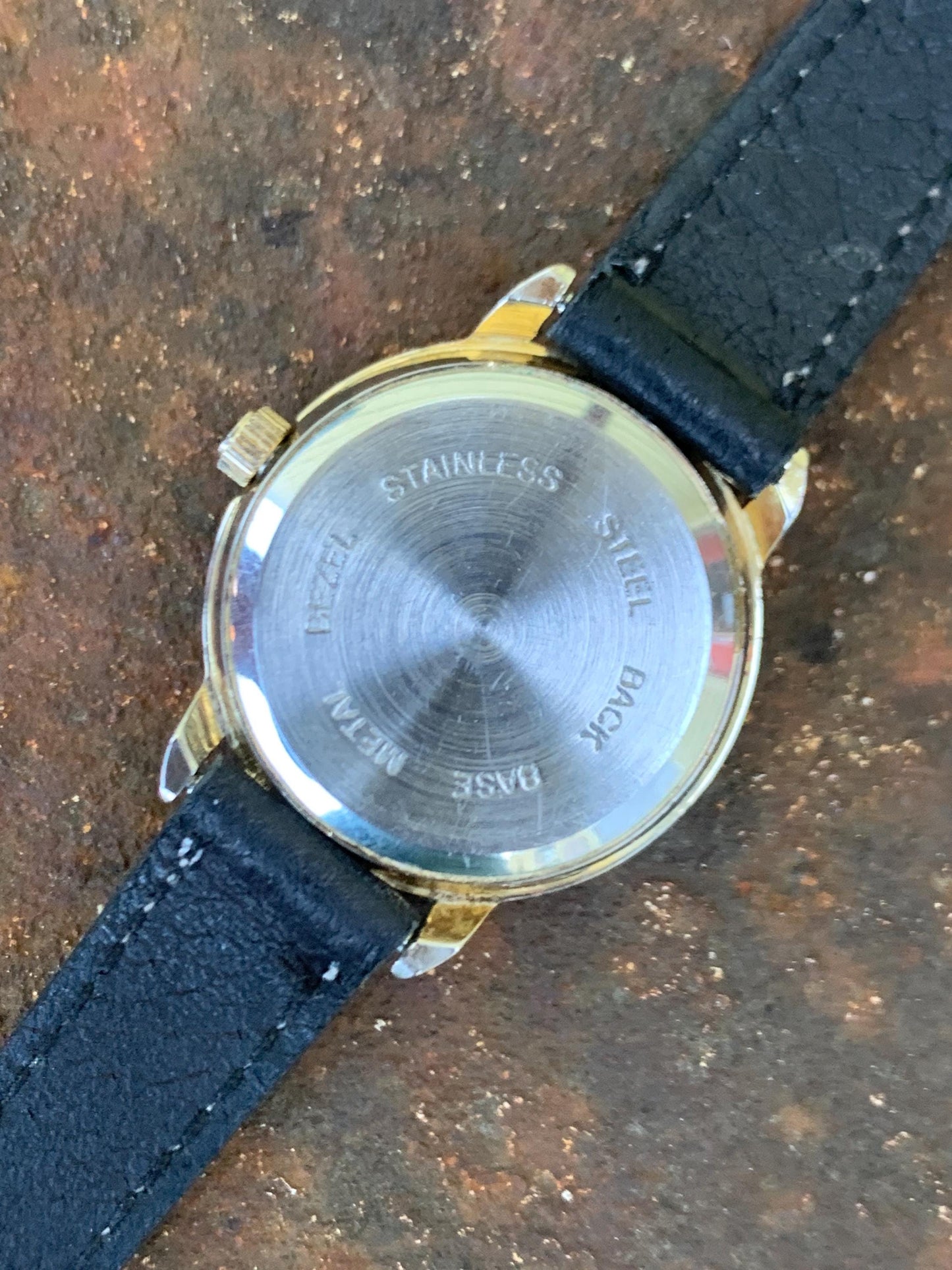 Jordache Moon Motif Watch - Women's FIXED Moon Motif Dial Design:  New battery, vintage leather strap. Roman Dial, Good Condition.