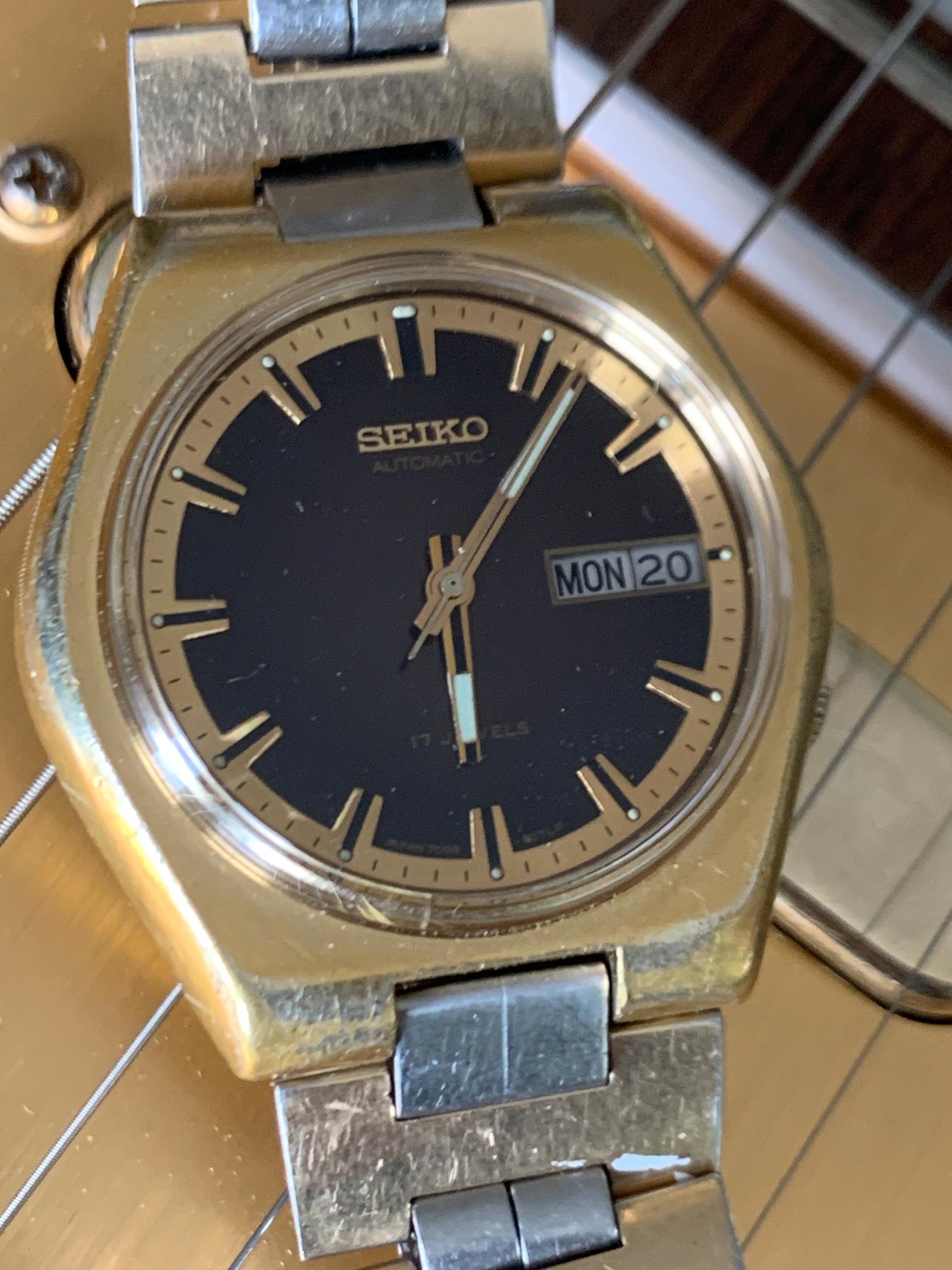 Classic Seiko Automatic Watch 7009-8079 Late 1970s 17 Jewels, Day/Date, Running Well, Gold Tone, Good Condition.  Great Crystal. Classic.