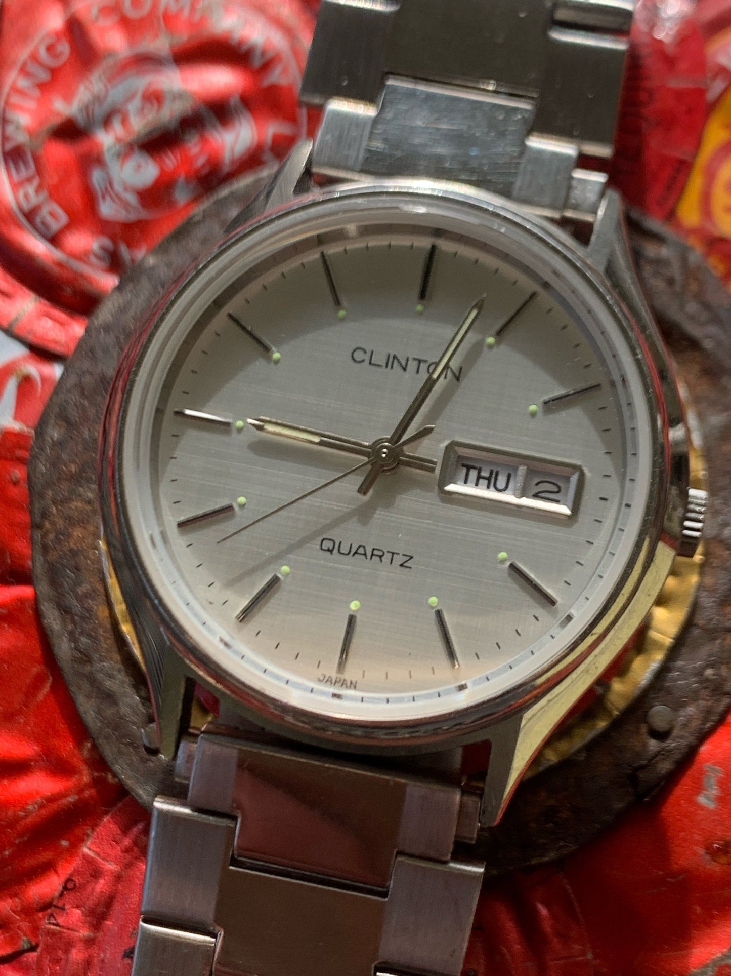 Unusual Rare 1970s Clinton Quartz Watch - Original High Polish Stainless Steel Calendar from Clinton Watch Co. Silver Dial, New Battery.