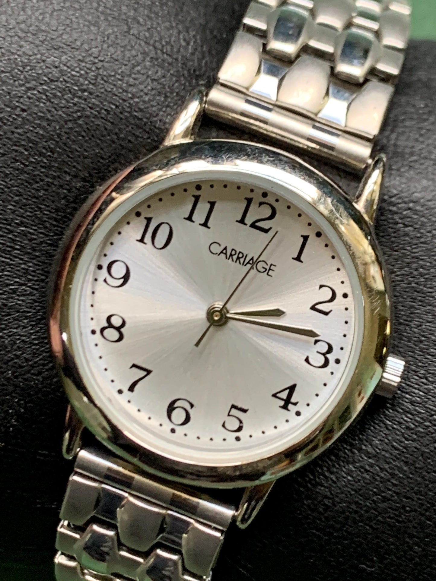 Carriage by Timex Women's Quartz Watch - Silver Tone w/Radiant Dial. Excellent Condition, Original Expanding Band, New Battery. 6" & under