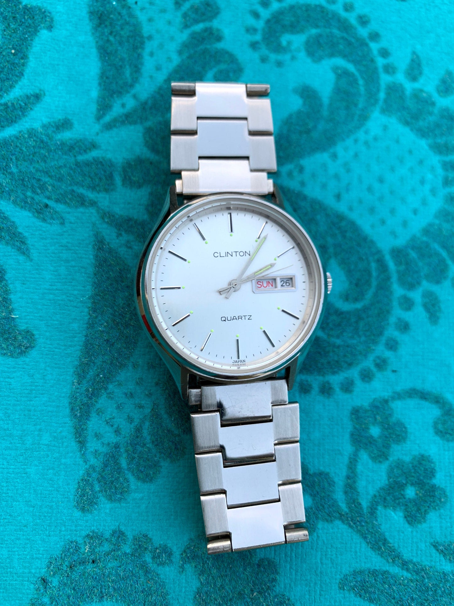 Unusual Rare 1970s Clinton Quartz Watch - Original High Polish Stainless Steel Calendar from Clinton Watch Co. Silver Dial, New Battery.