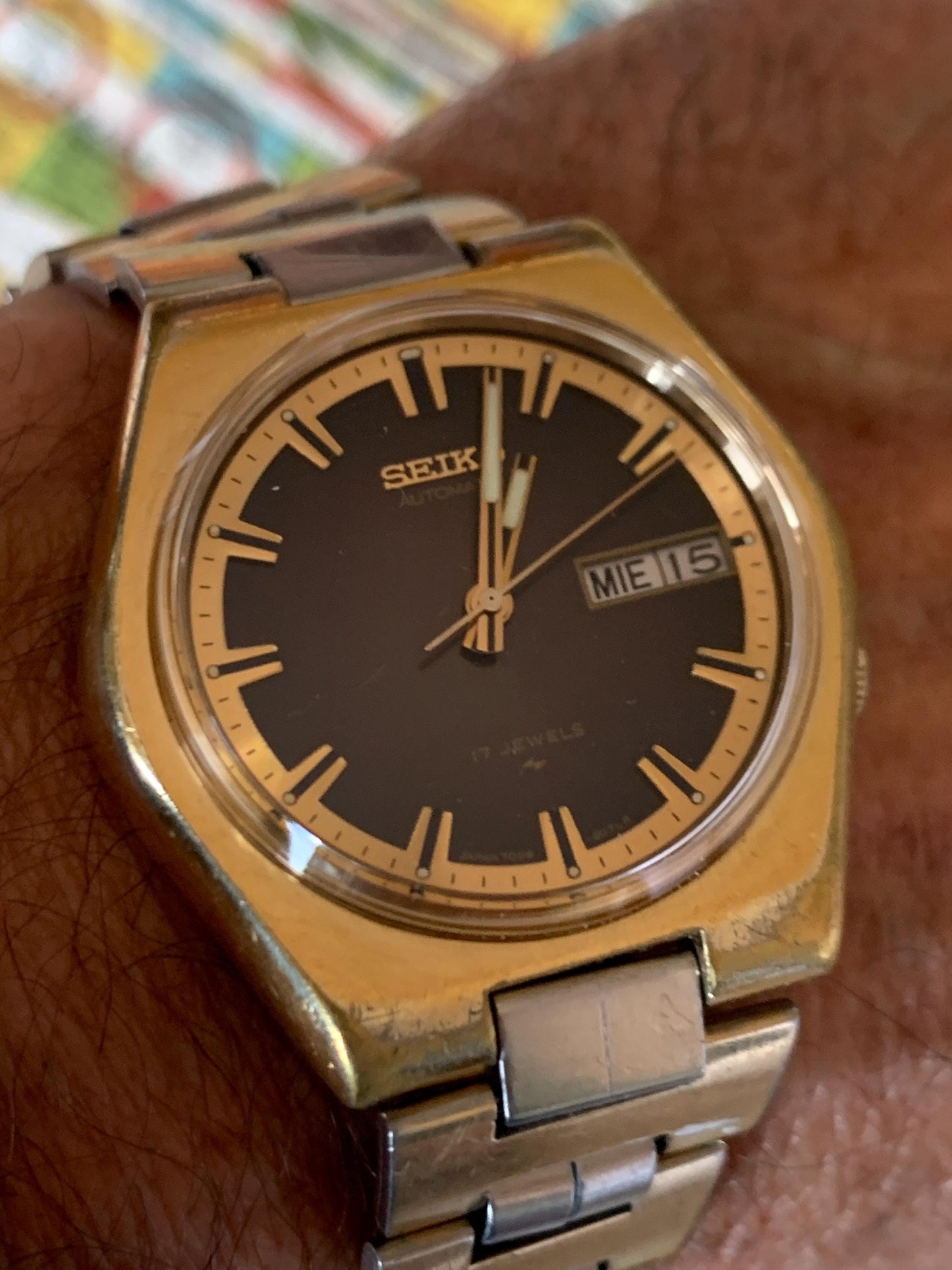 Classic Seiko Automatic Watch 7009-8079 Late 1970s 17 Jewels, Day/Date, Running Well, Gold Tone, Good Condition.  Great Crystal. Classic.