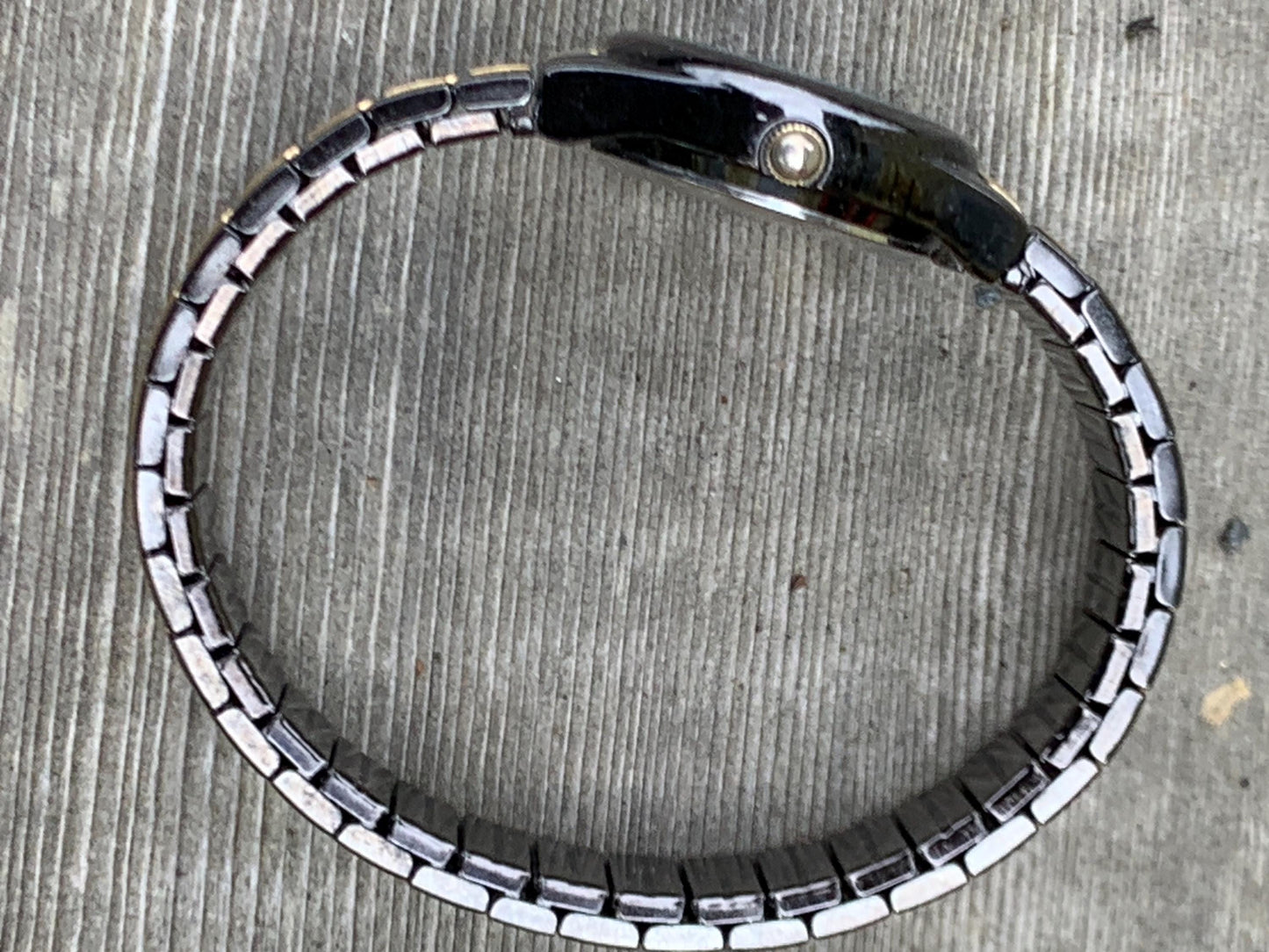 Precision by Gruen Women's Quartz Watch Two Tone Dark Steel and Gold.  Radiant Dial. Barely worn, new battery, runs well. 6.25"