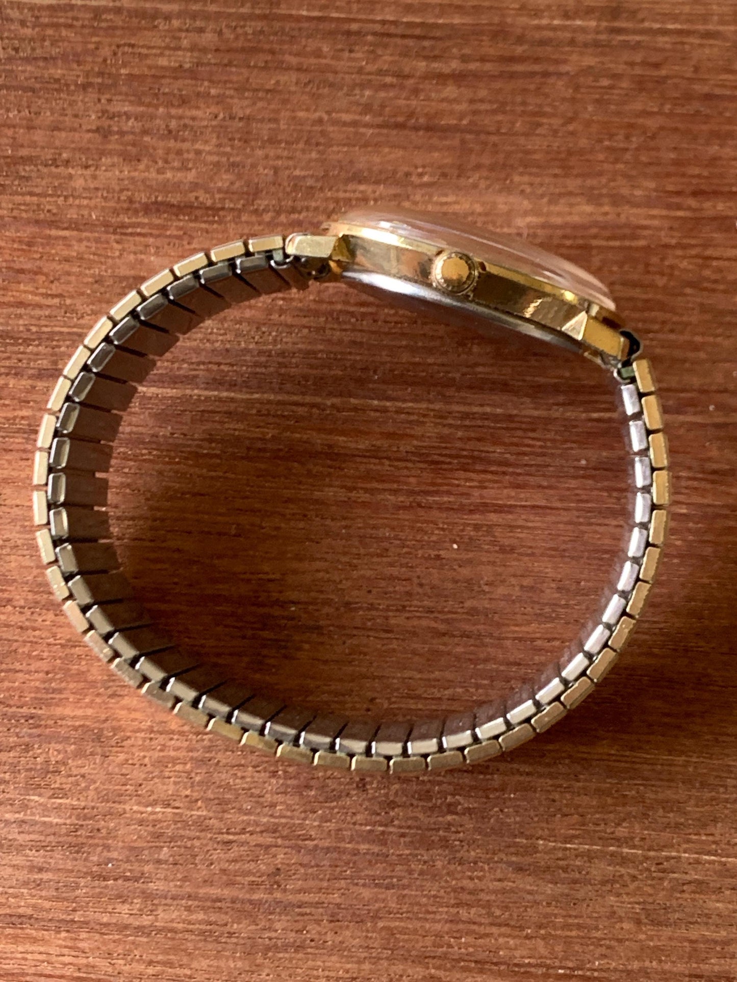 Vintage Timex Marlin Winder Watch, 1977. Radiant Golden Dial with Stick Indices. Very Good Condition Mechanical Winder, works well.