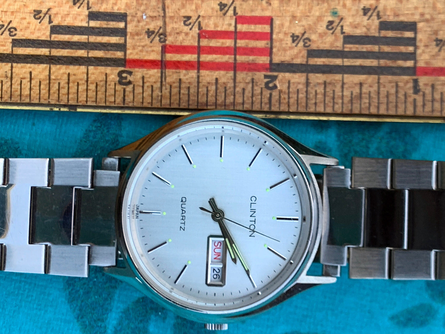 Unusual Rare 1970s Clinton Quartz Watch - Original High Polish Stainless Steel Calendar from Clinton Watch Co. Silver Dial, New Battery.