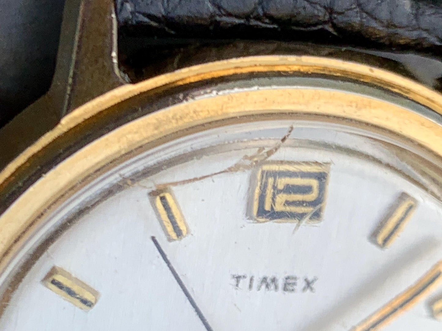 1976 Timex Marlin Winder Watch, Goldtone Case w/Champagne Calendar Dial and Mod Digits Decent Overall Condition w/New Leather Band. Works!