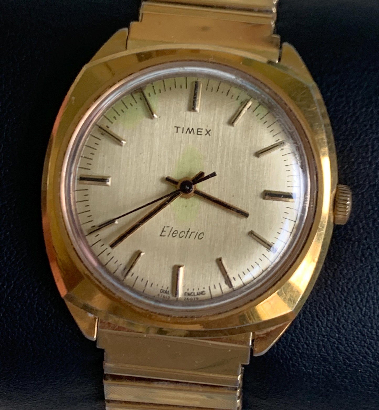 1979 England Dial Timex Electric Watch, Square-ish Goldtone Case w/Golden Dial. Decent Overall Condition with Period Expanding Band. Works!